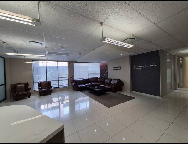 978M² OFFICE TO LET IN SANDTON CENTRAL